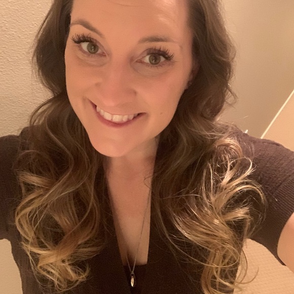 Meet your Posher, Jessica - Picture 1 of 1